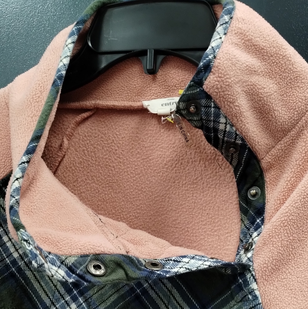 Entro Peach Fleece Pullover Sweater with Green Plaid Accents Cabincore Size M - Picture 12 of 16
